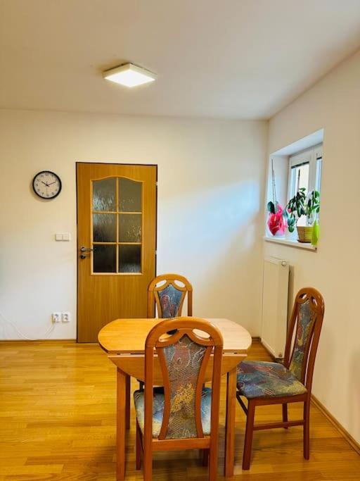 Family-Friendly Prague 5 Stay Praga Exterior foto