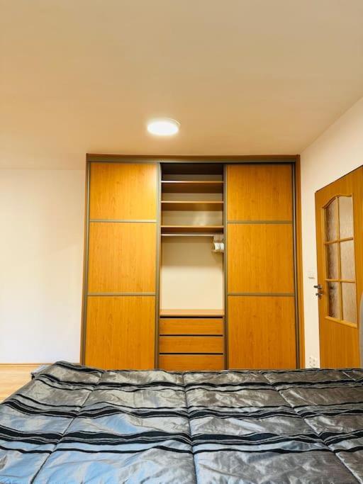 Family-Friendly Prague 5 Stay Praga Exterior foto