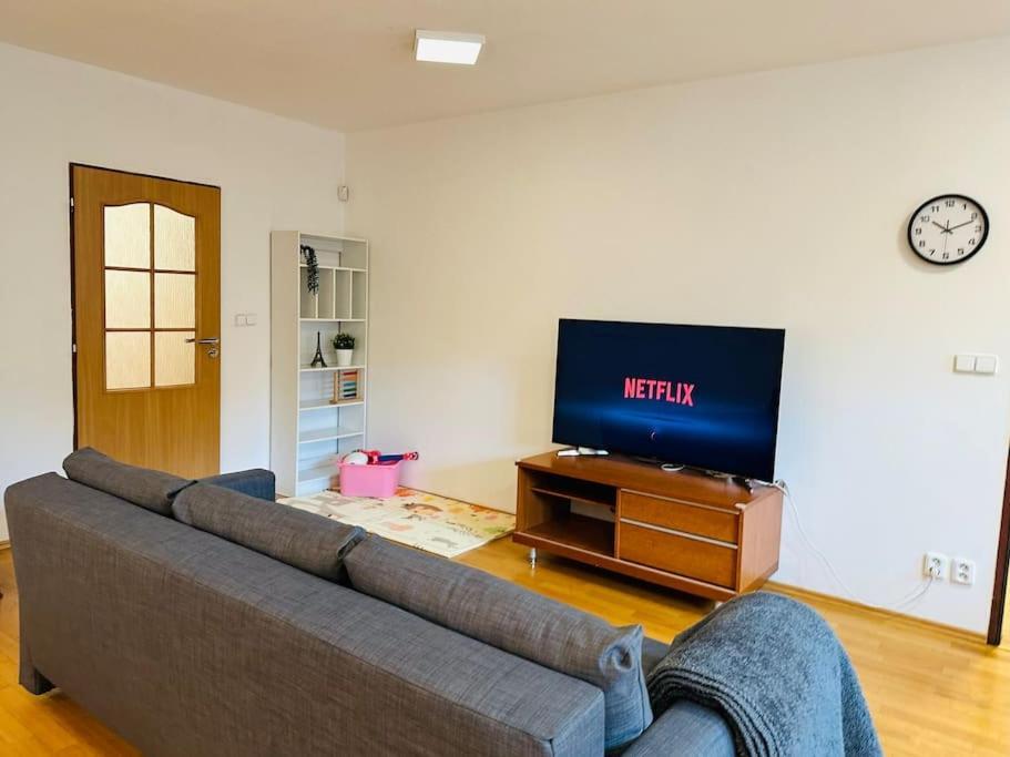 Family-Friendly Prague 5 Stay Praga Exterior foto