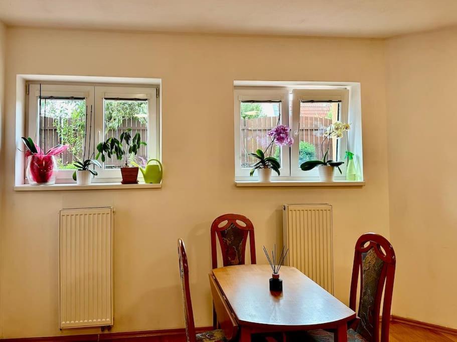 Family-Friendly Prague 5 Stay Praga Exterior foto